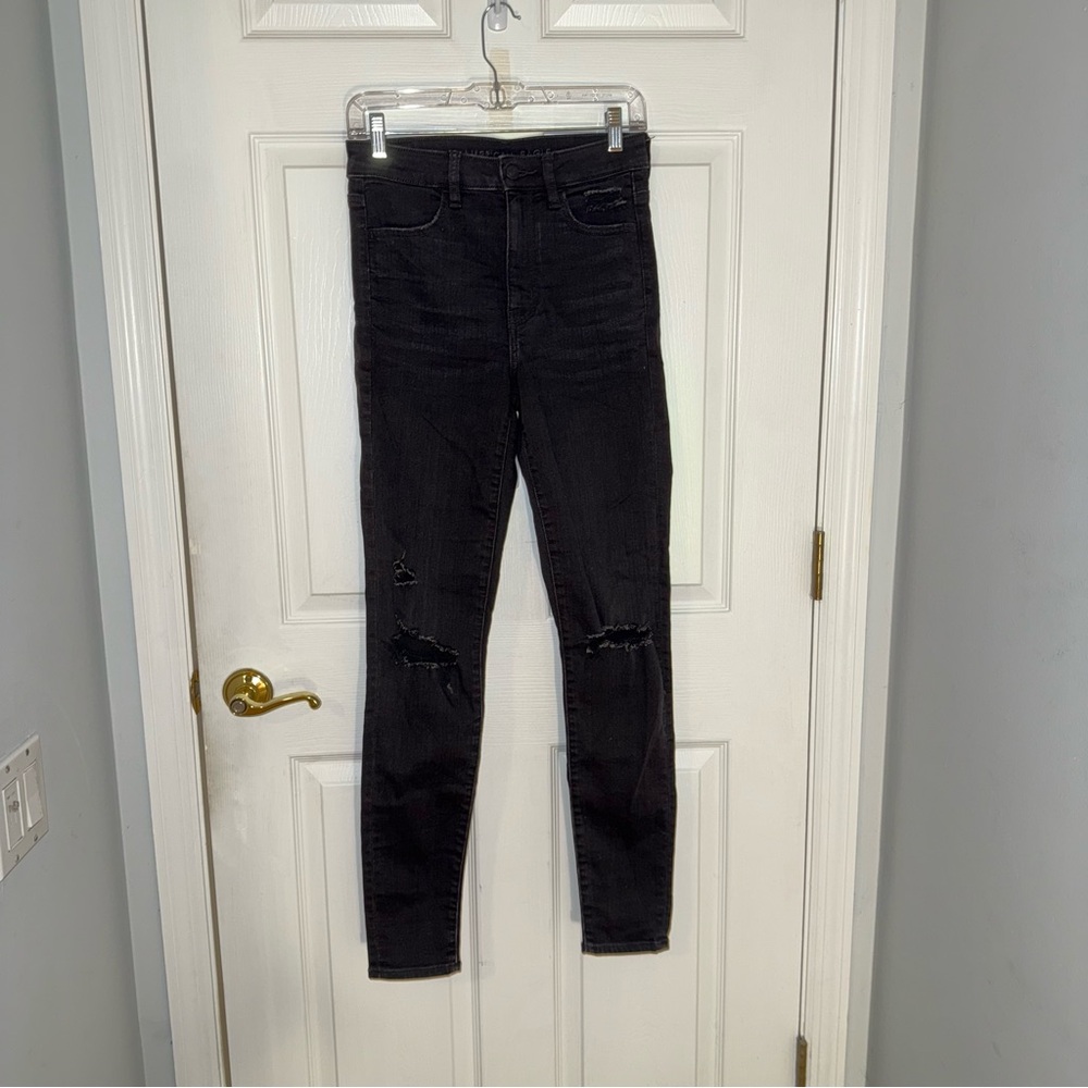 American Eagle Distressed Black Skinny Jeans Size 4L